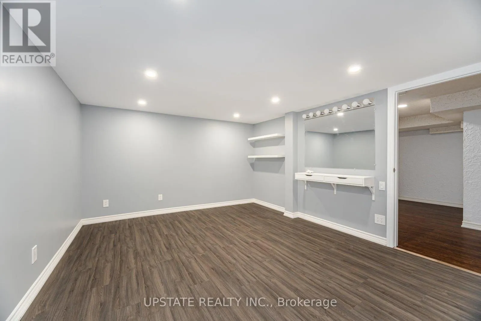 99 KENPARK AVENUE