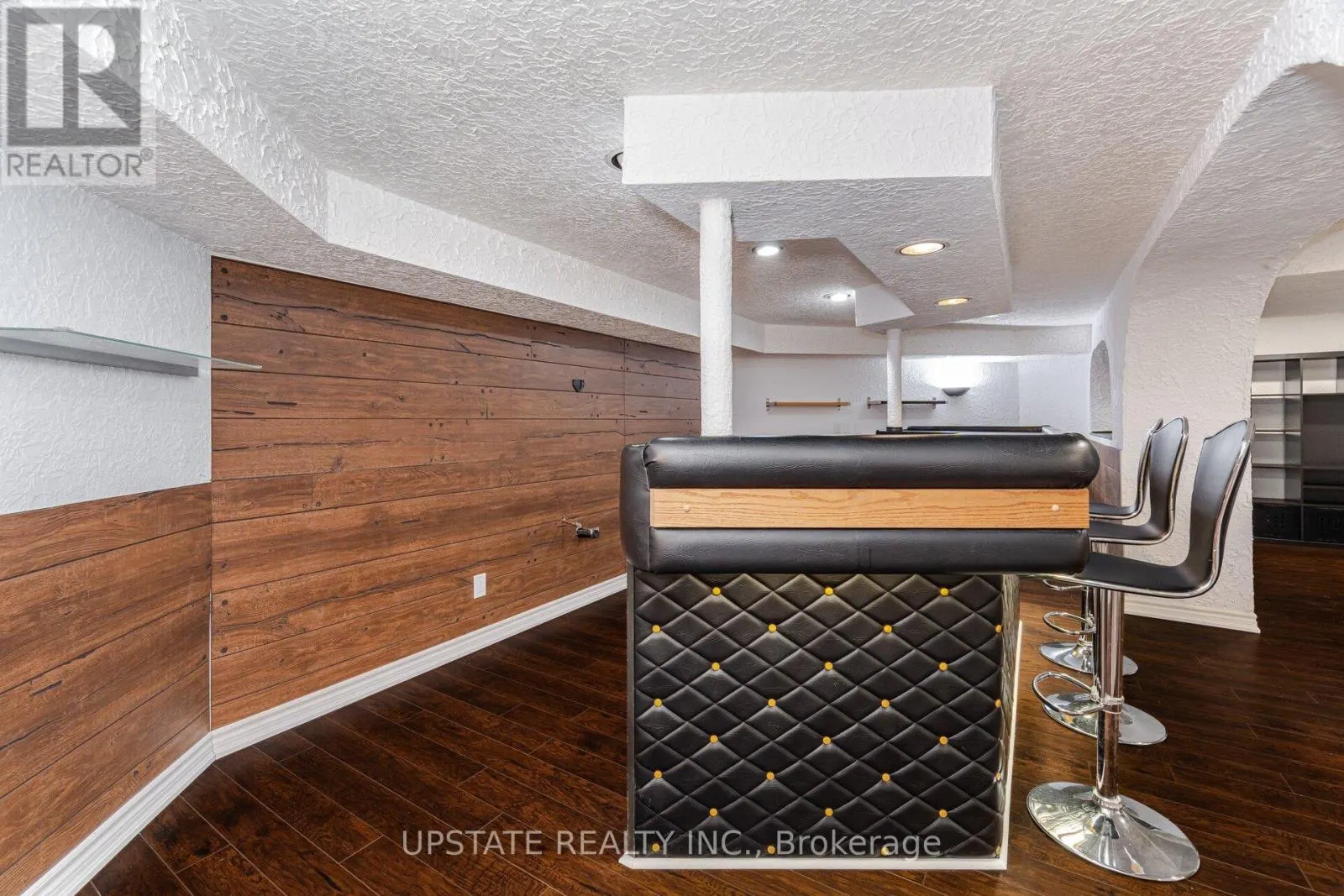 99 KENPARK AVENUE