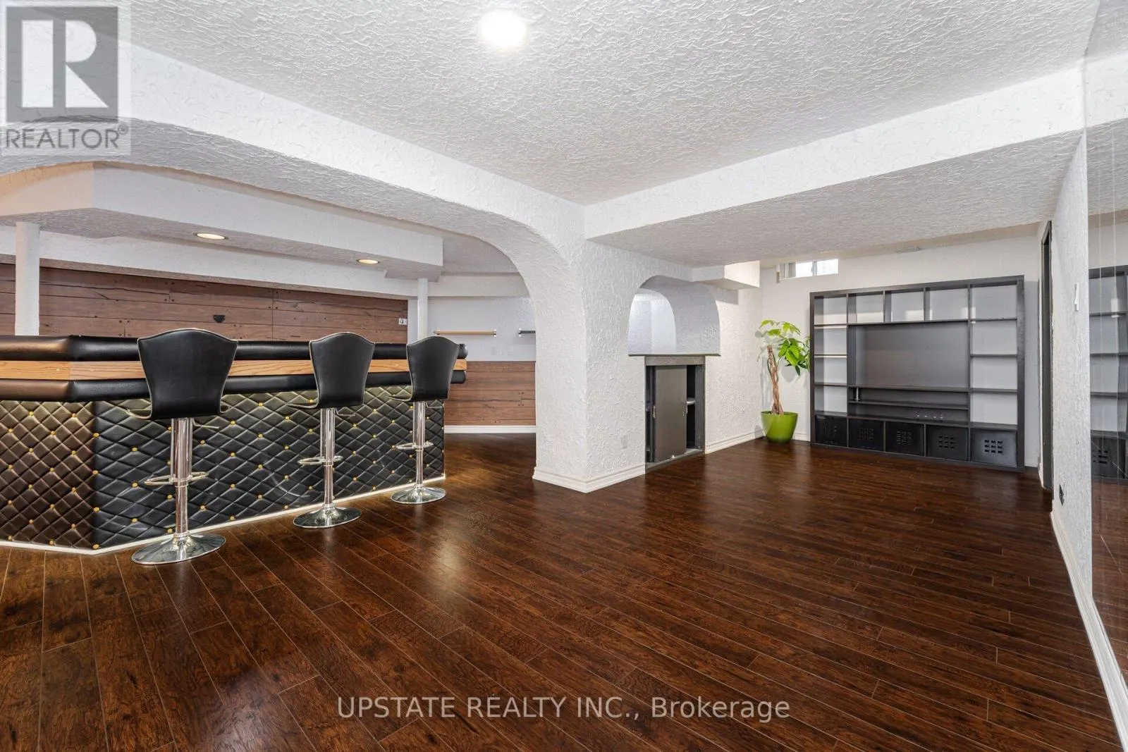 99 KENPARK AVENUE