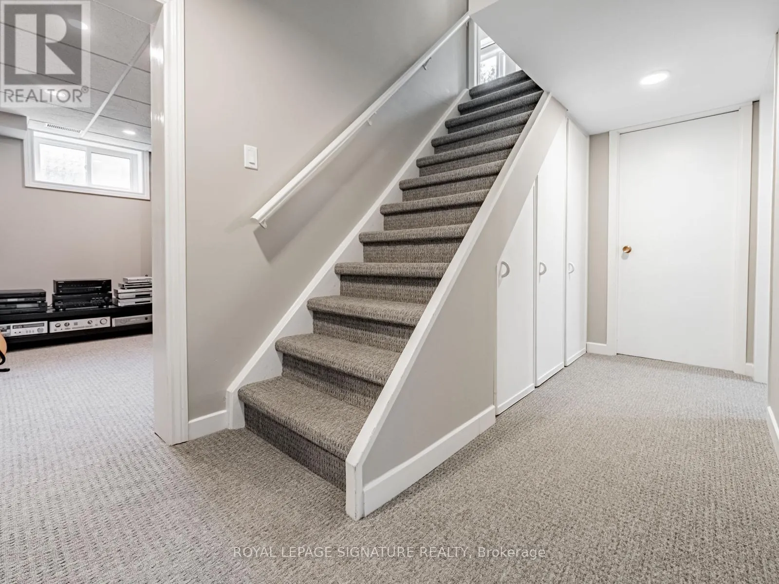 1081 PEARSON DRIVE