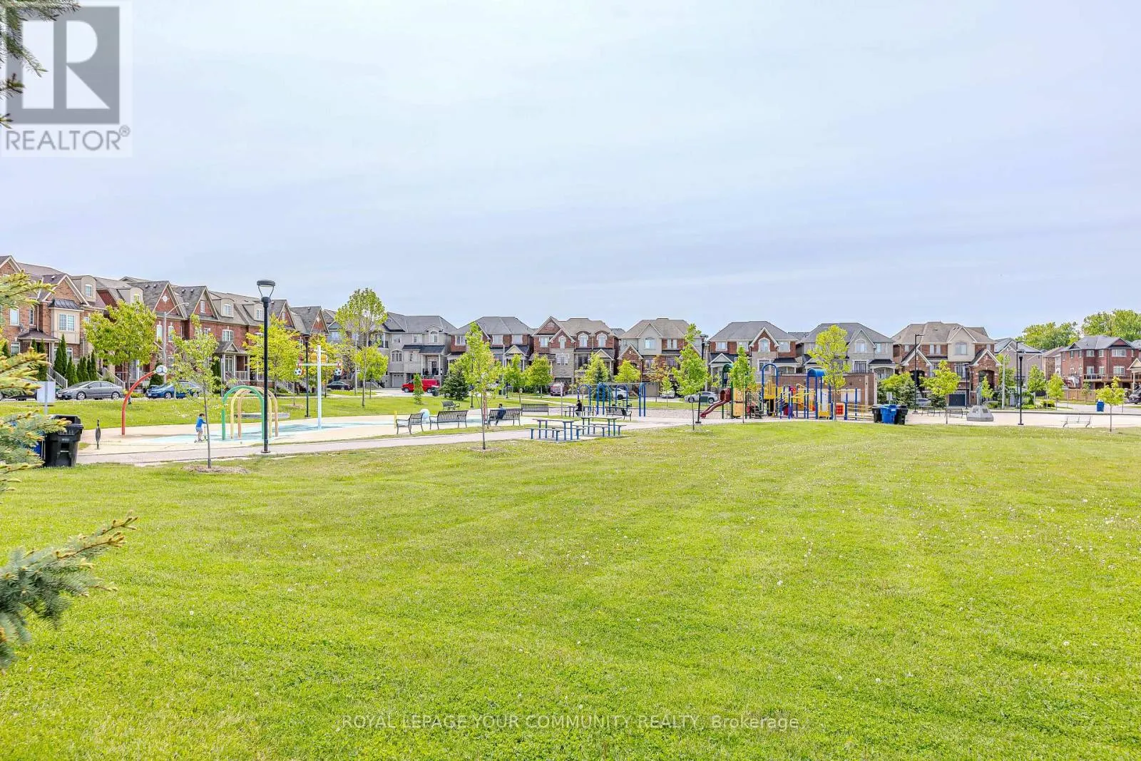 2 - 153 ISAAC DEVINS BOULEVARD