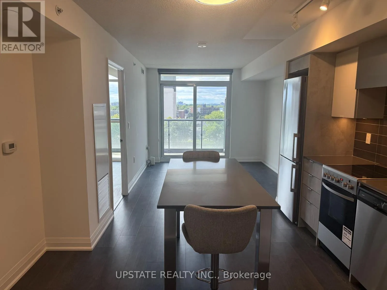 710 - 30 GIBBS ROAD