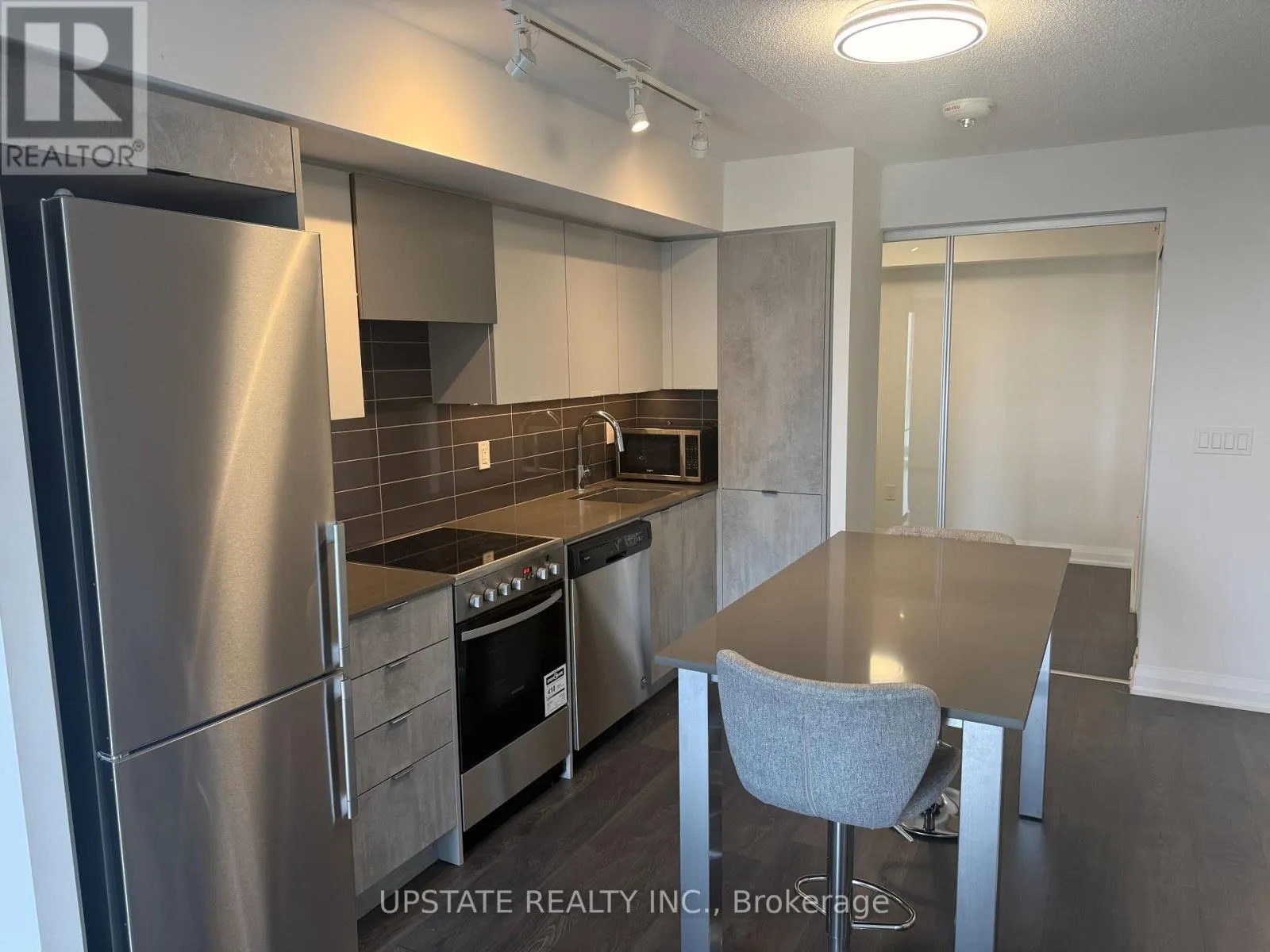 710 - 30 GIBBS ROAD