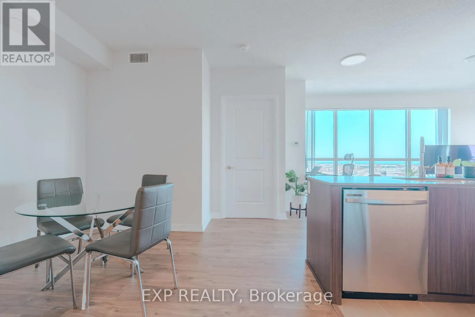 1104 - 50 THOMAS RILEY ROAD