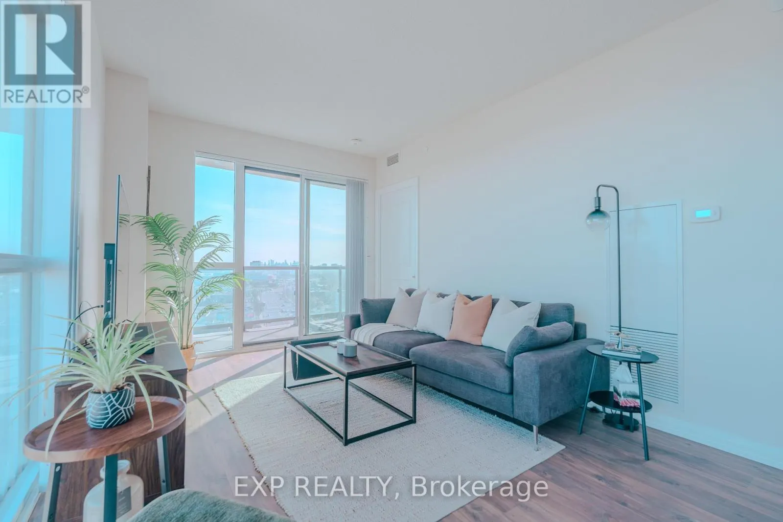 1104 - 50 THOMAS RILEY ROAD