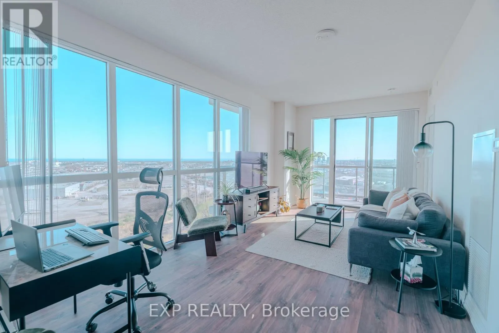 1104 - 50 THOMAS RILEY ROAD