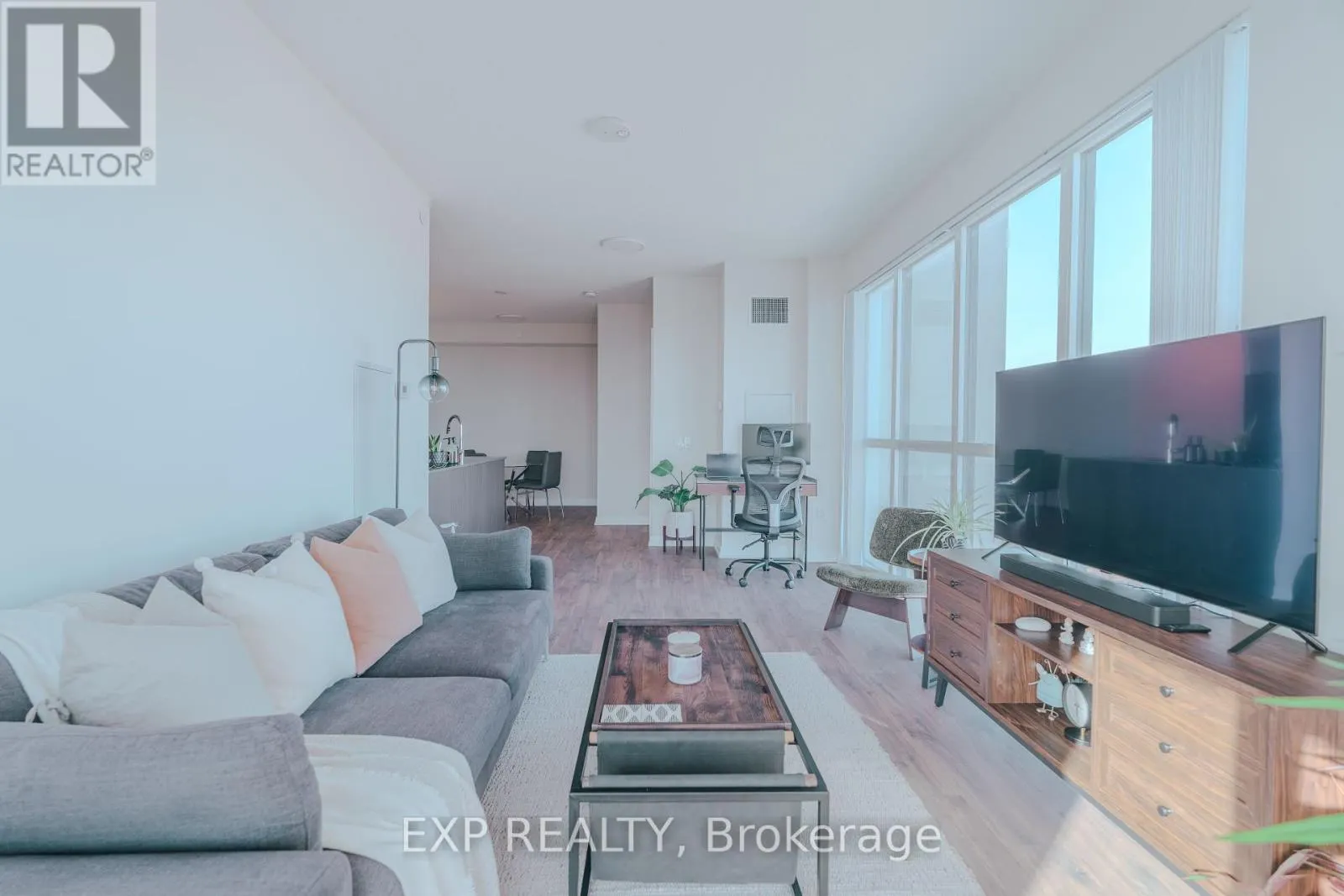 1104 - 50 THOMAS RILEY ROAD