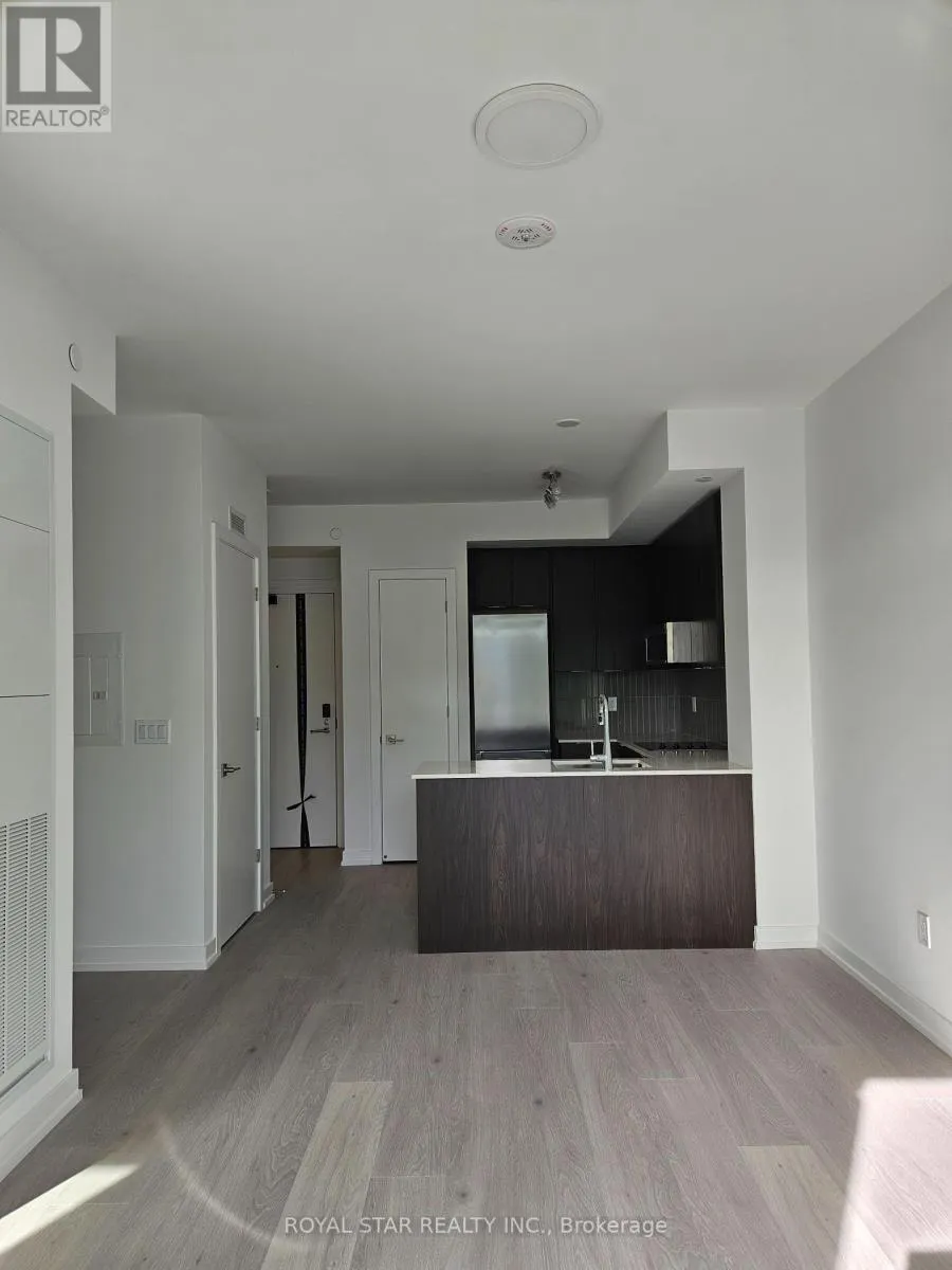 502 - 2501 SAW WHET BOULEVARD N