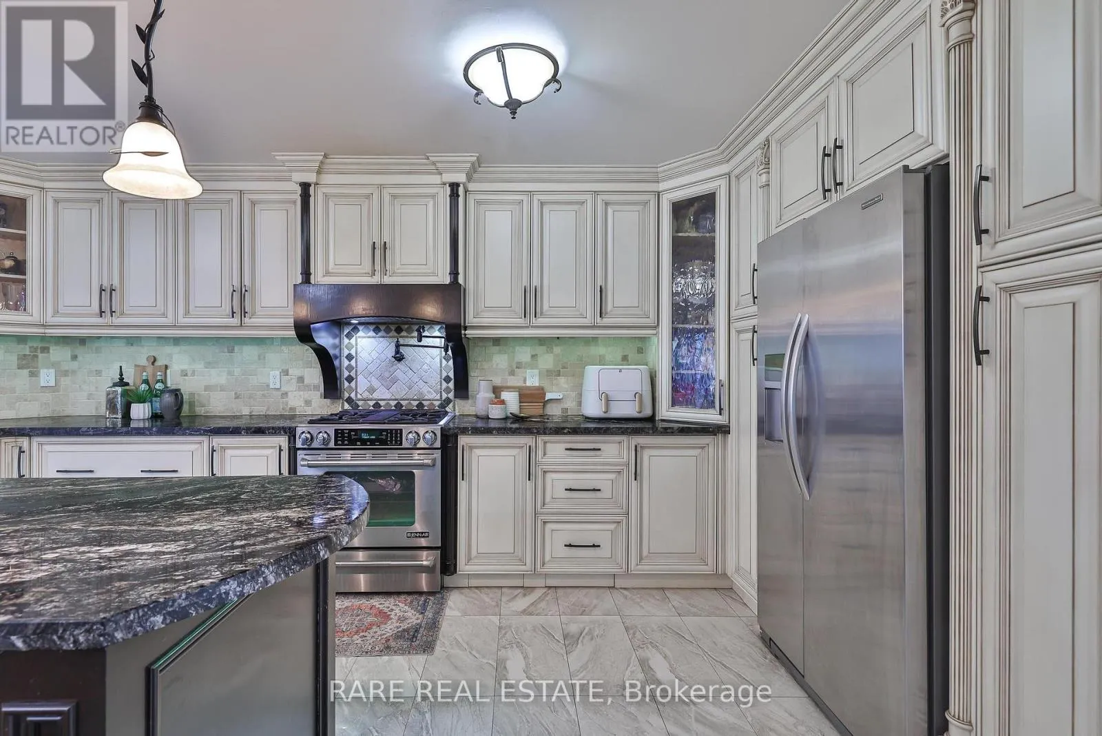 3576 CHERRINGTON CRESCENT