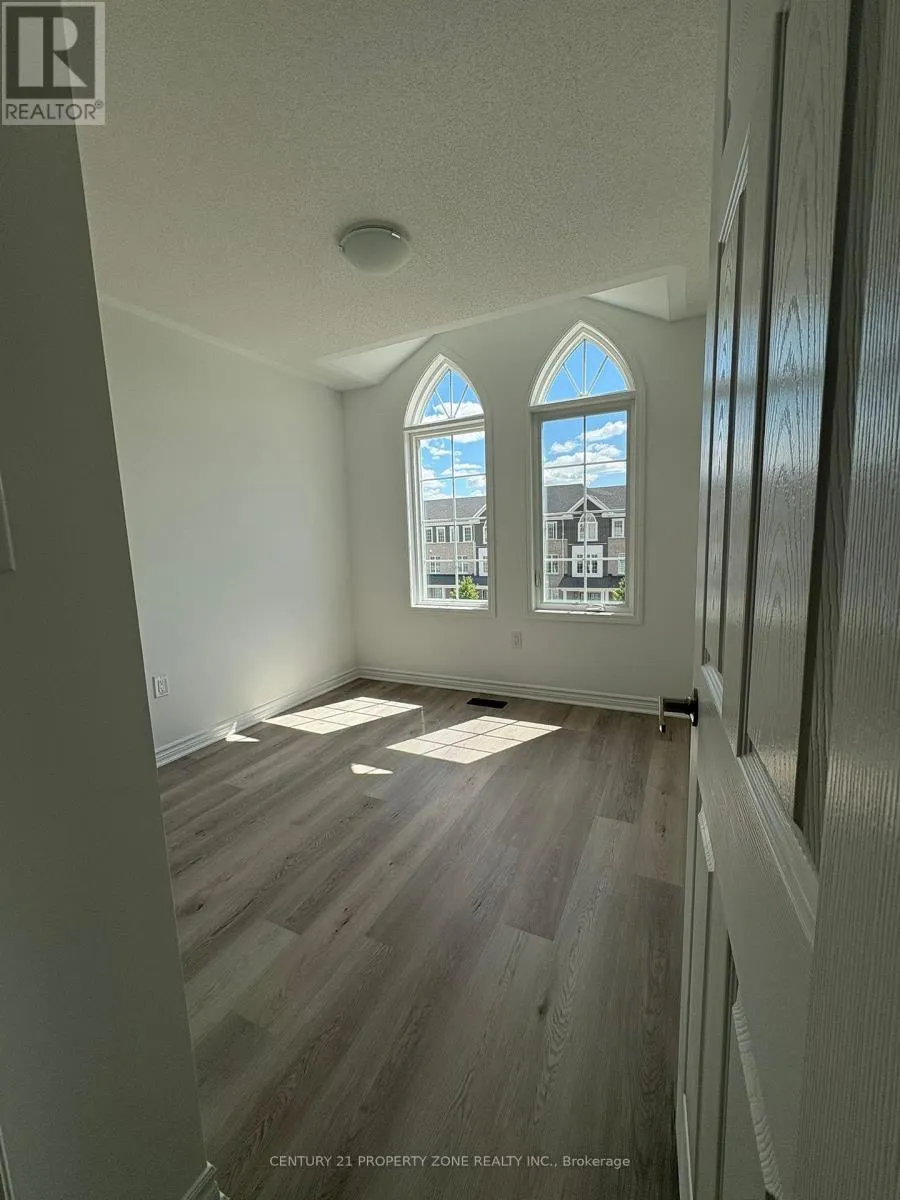 39 CULLINGTREE PLACE