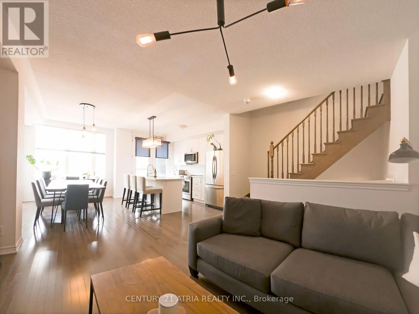 3046 POSTRIDGE DRIVE