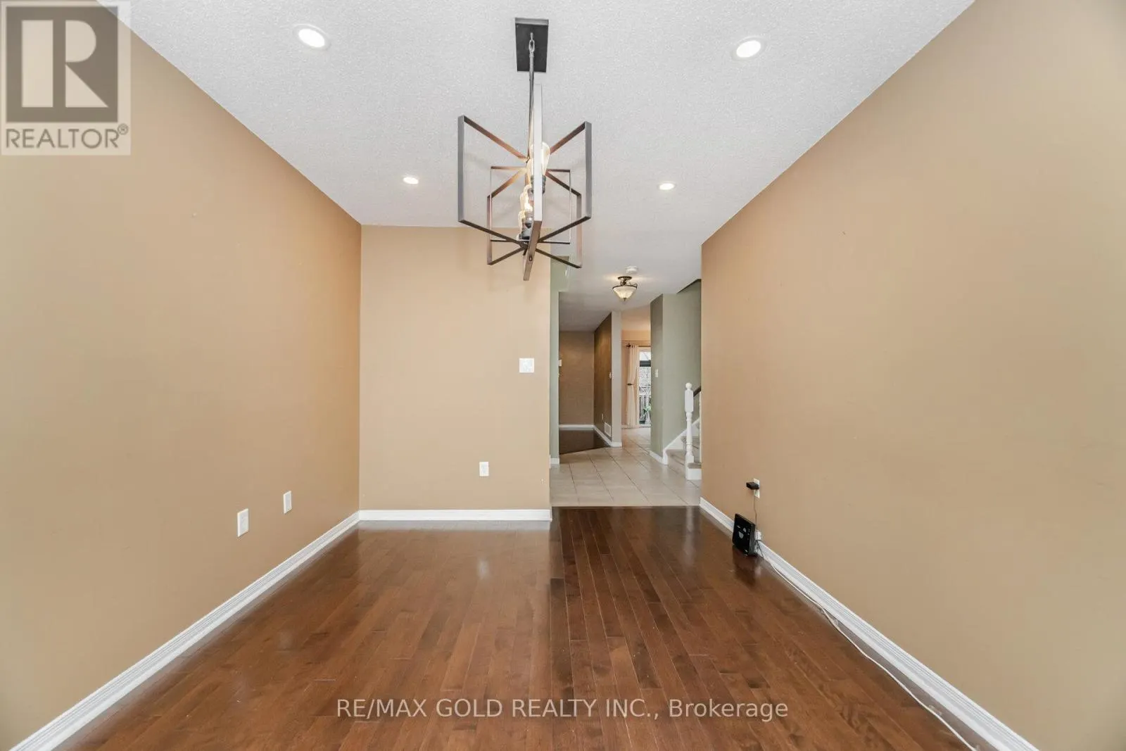 1395 TOBYN DRIVE