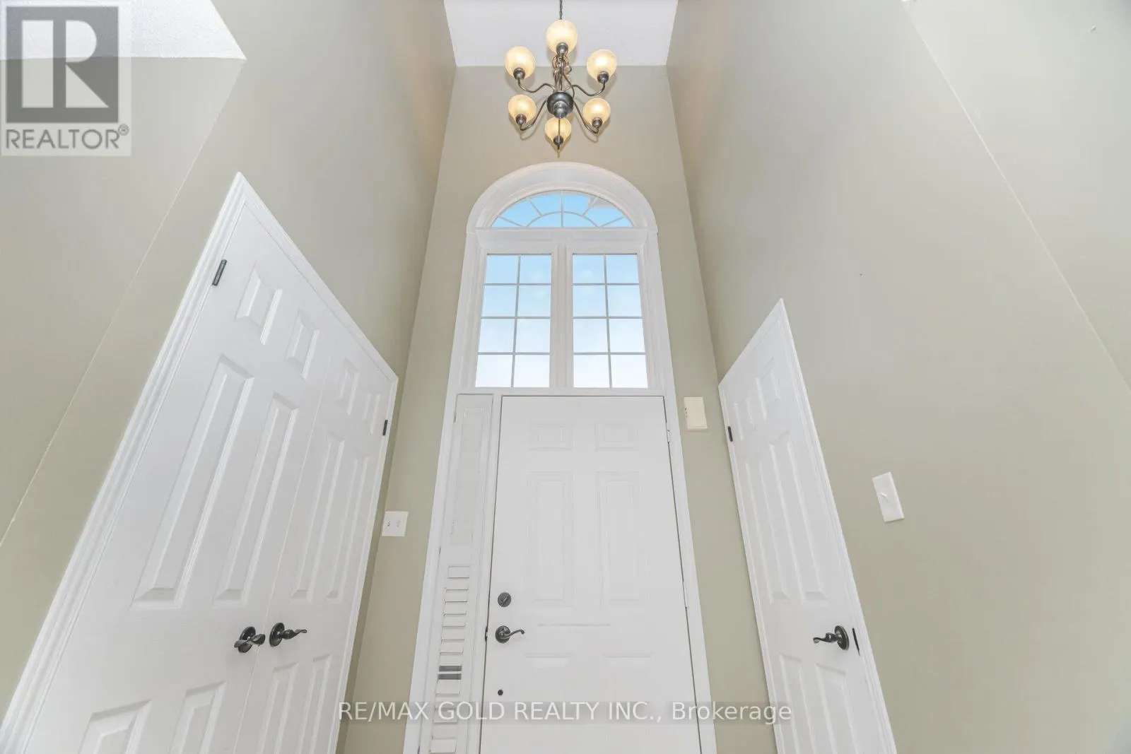 1395 TOBYN DRIVE