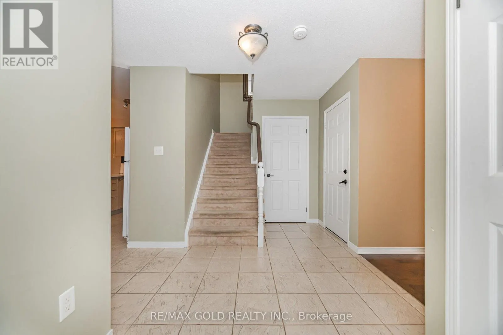 1395 TOBYN DRIVE