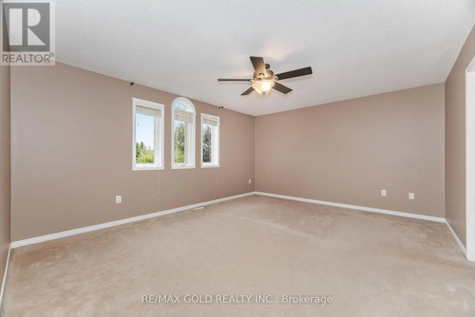 1395 TOBYN DRIVE
