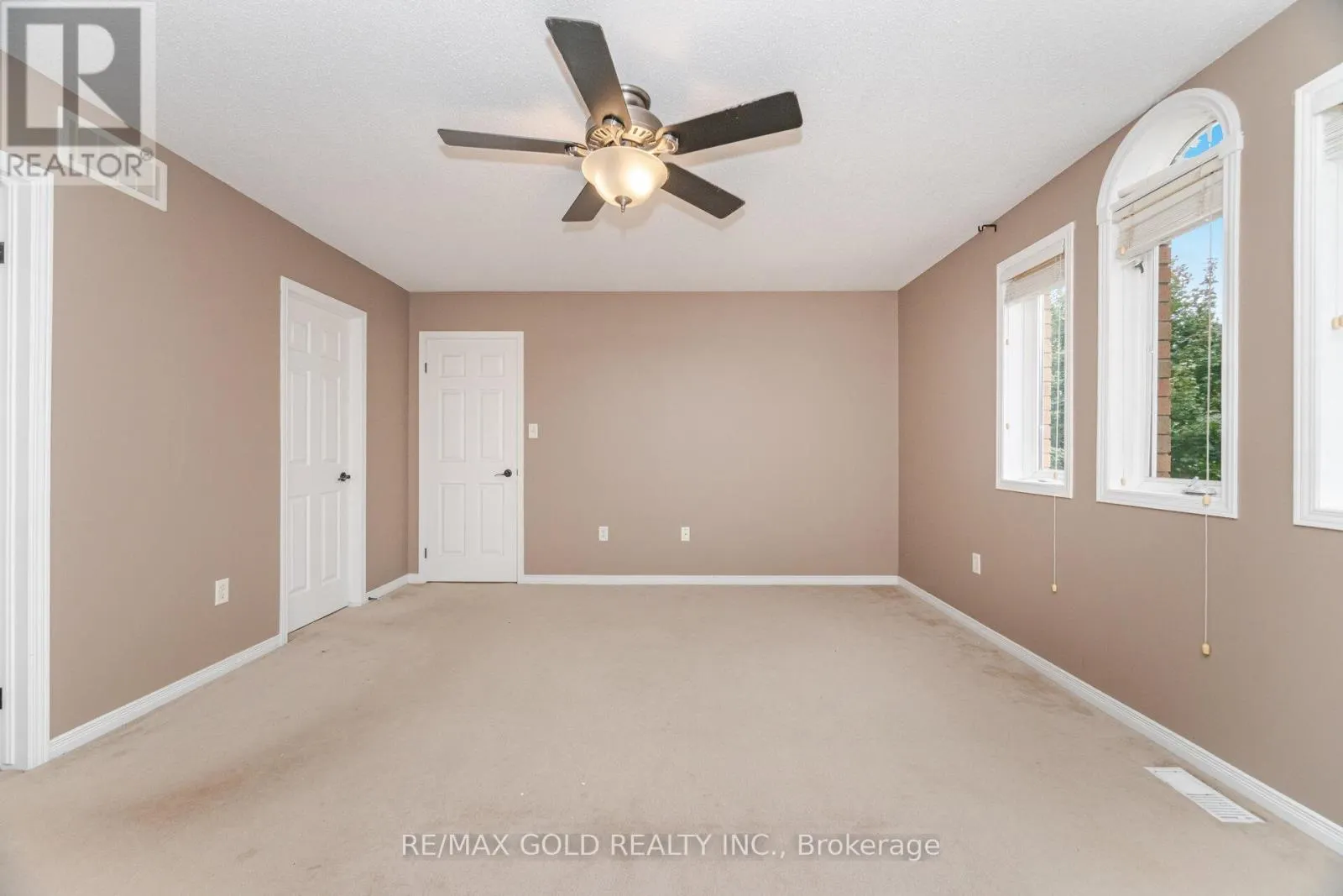 1395 TOBYN DRIVE