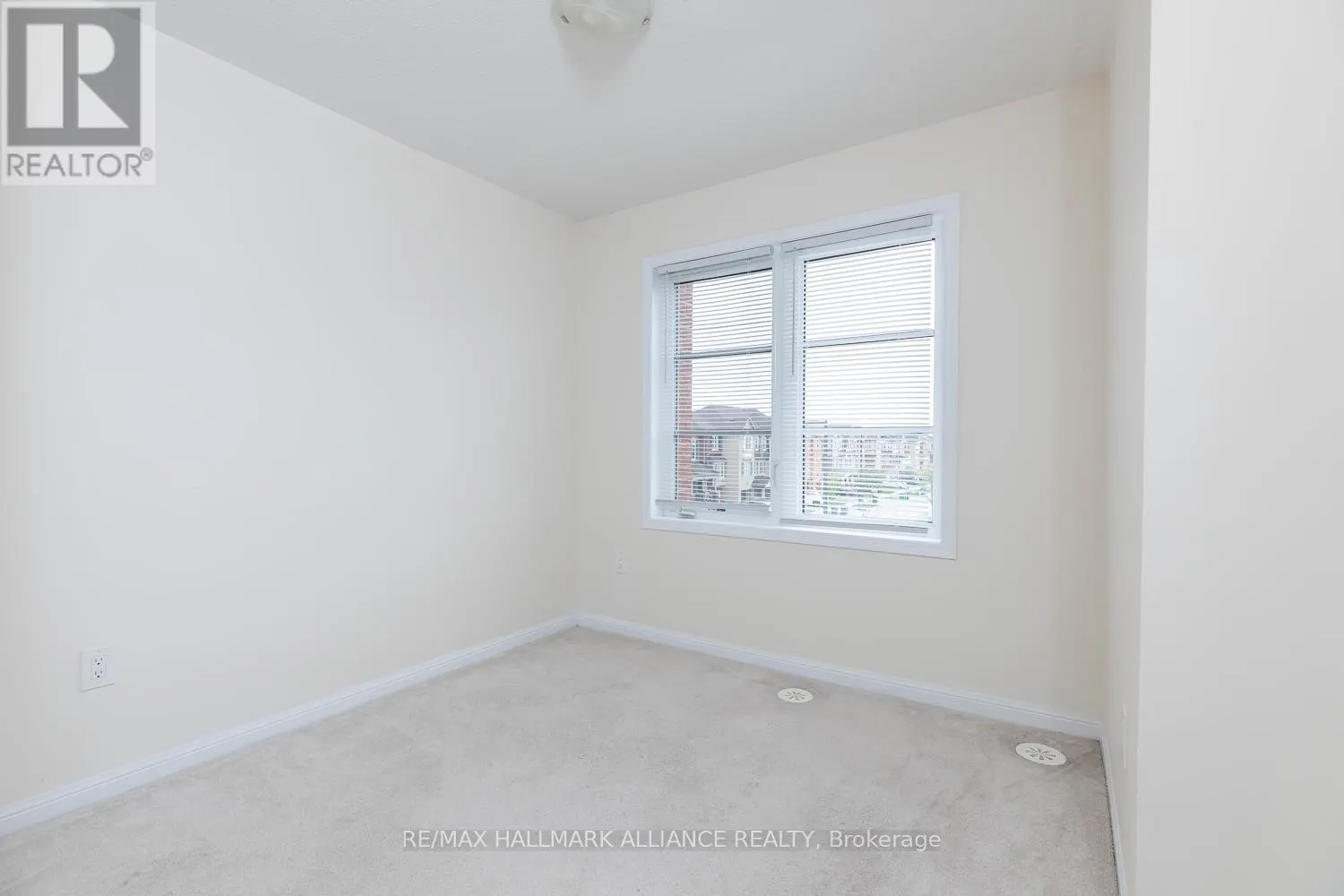 142 BAYCLIFFE CRESCENT