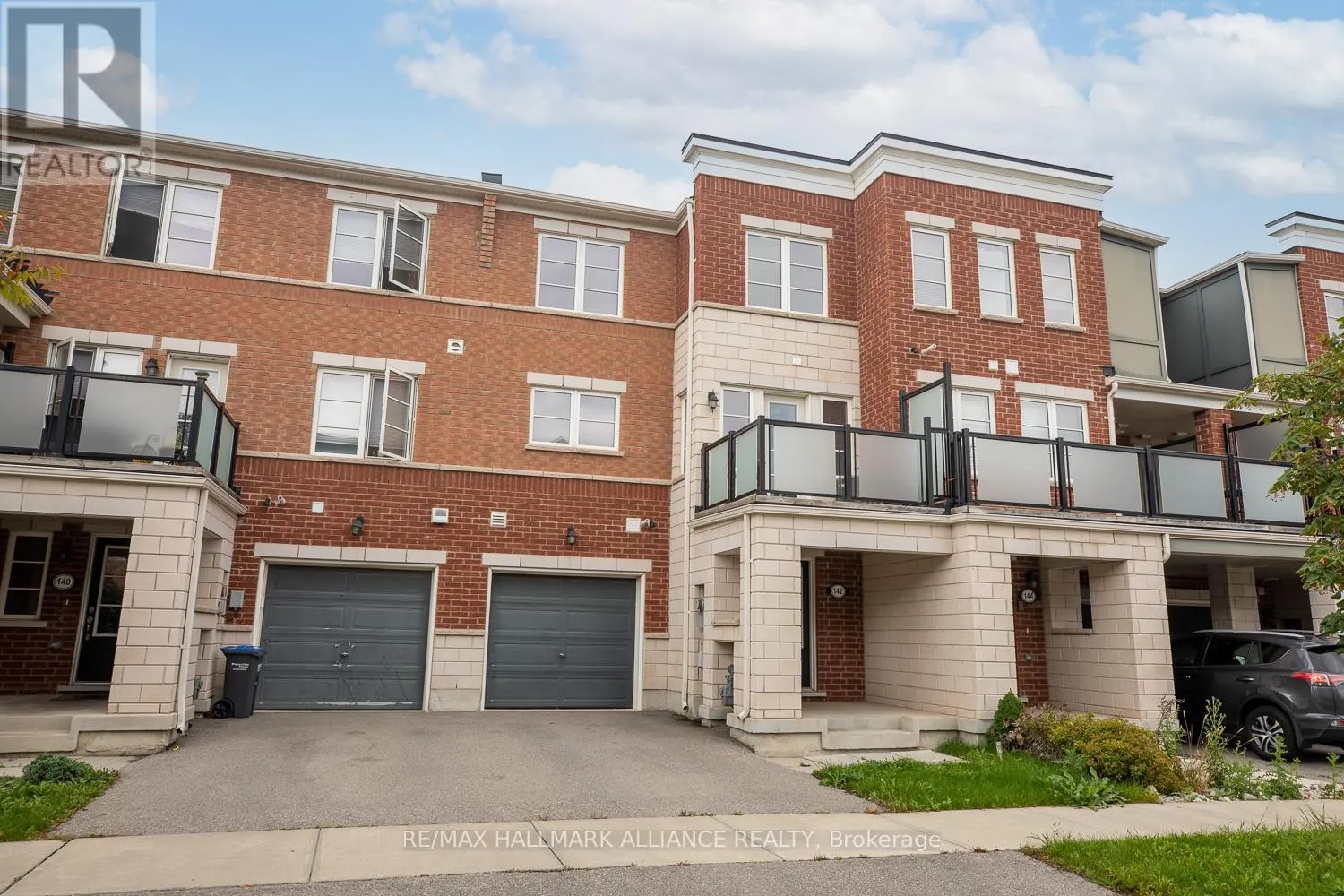 142 BAYCLIFFE CRESCENT