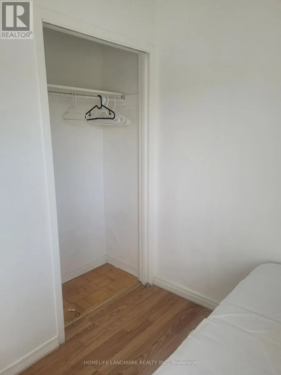 #1 - 3335 LAKE SHORE BOULEVARD W