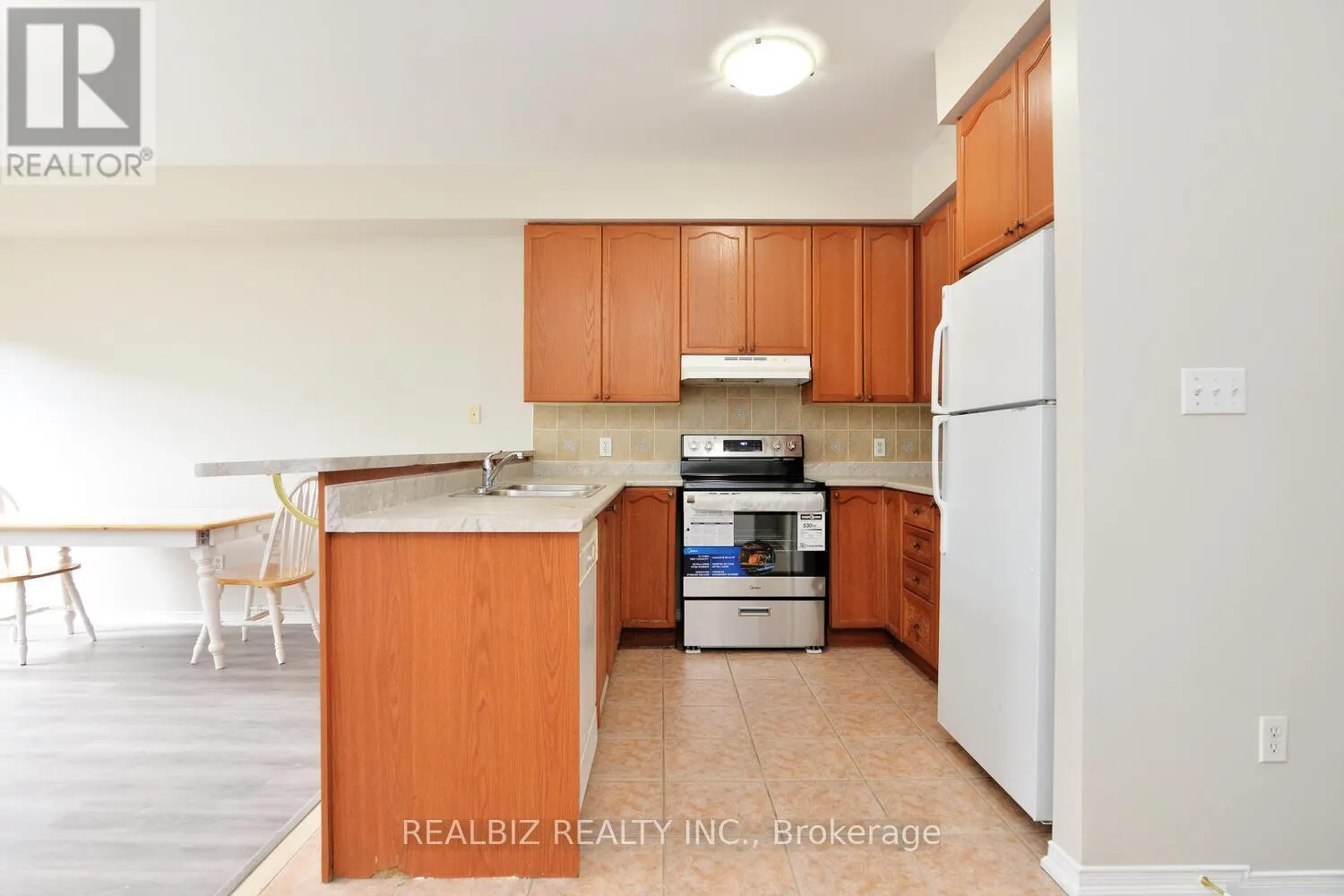 14 HERZBERG GARDENS