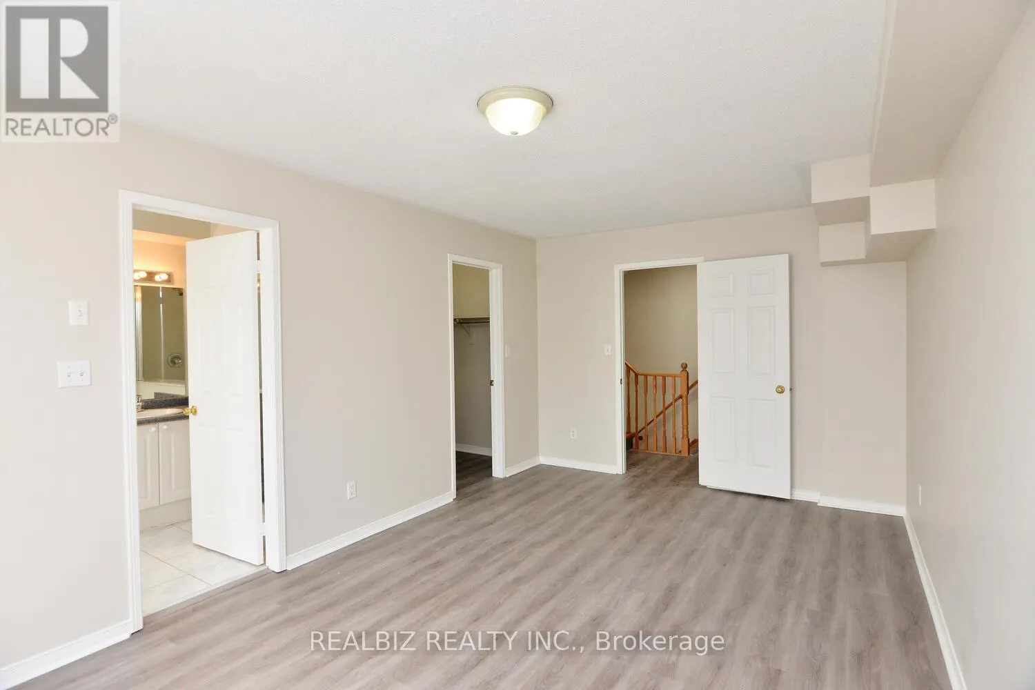 14 HERZBERG GARDENS