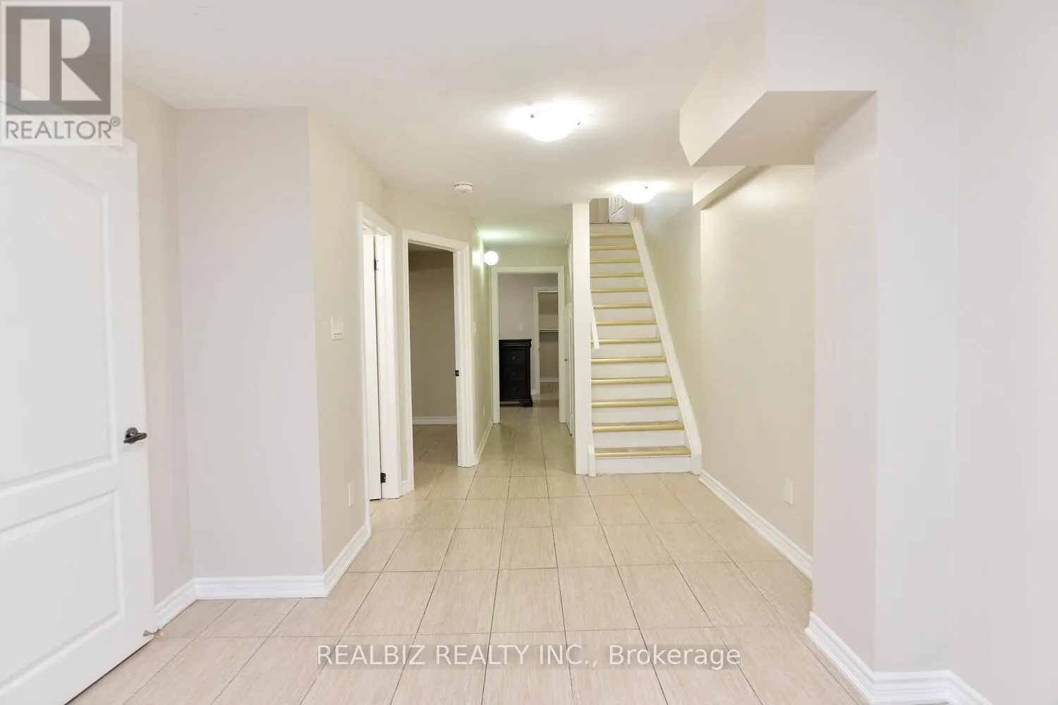 14 HERZBERG GARDENS