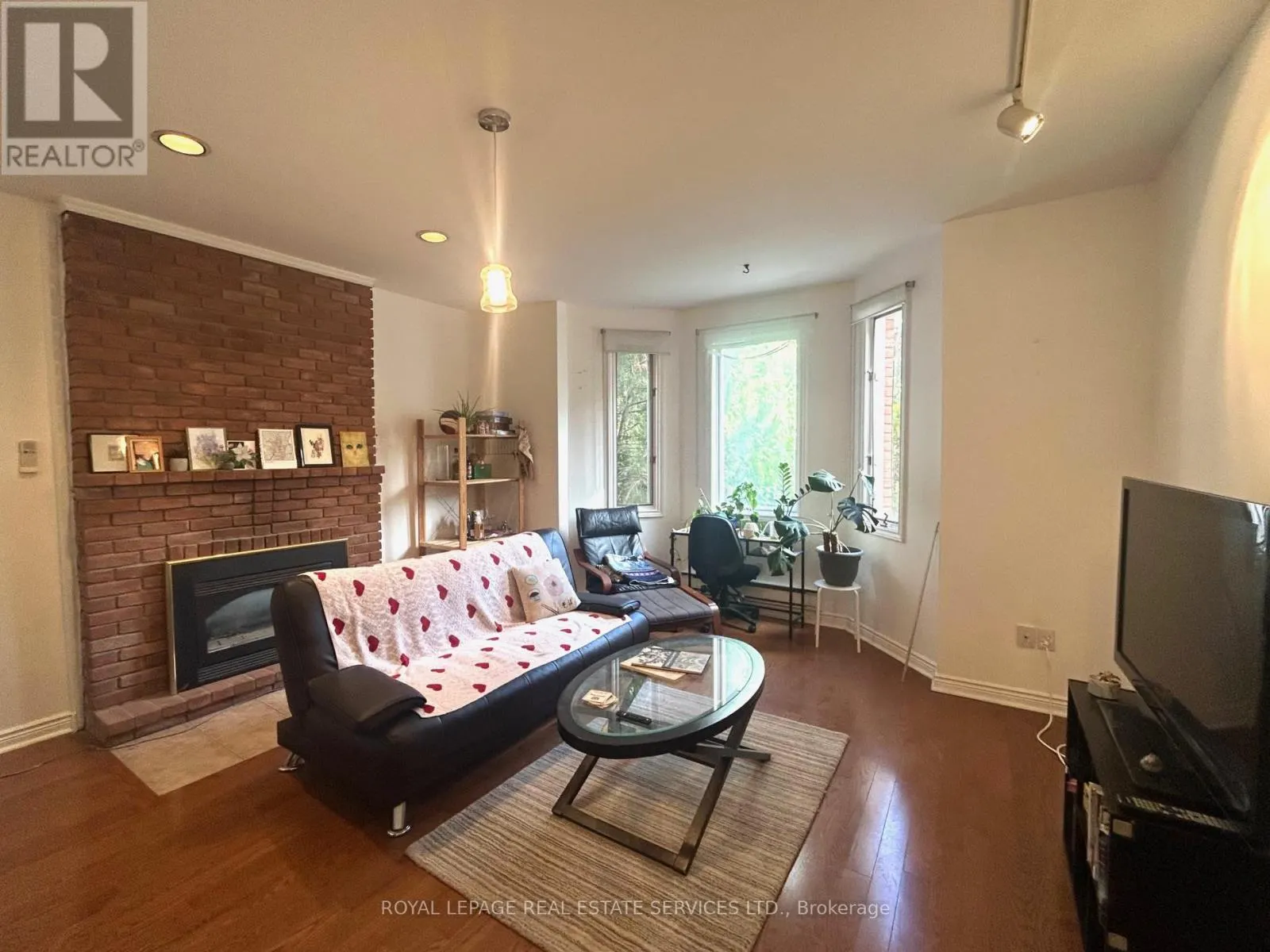 3 - 48 PINE CREST ROAD