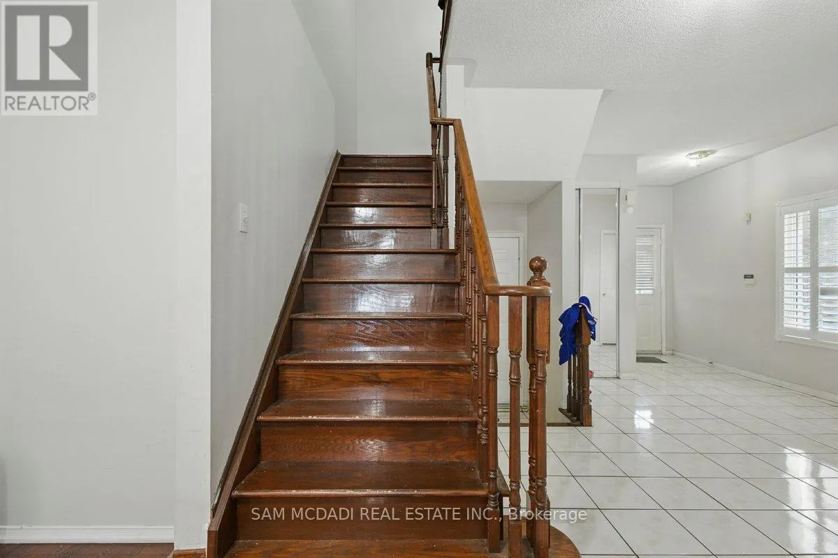 7258 DIME CRESCENT
