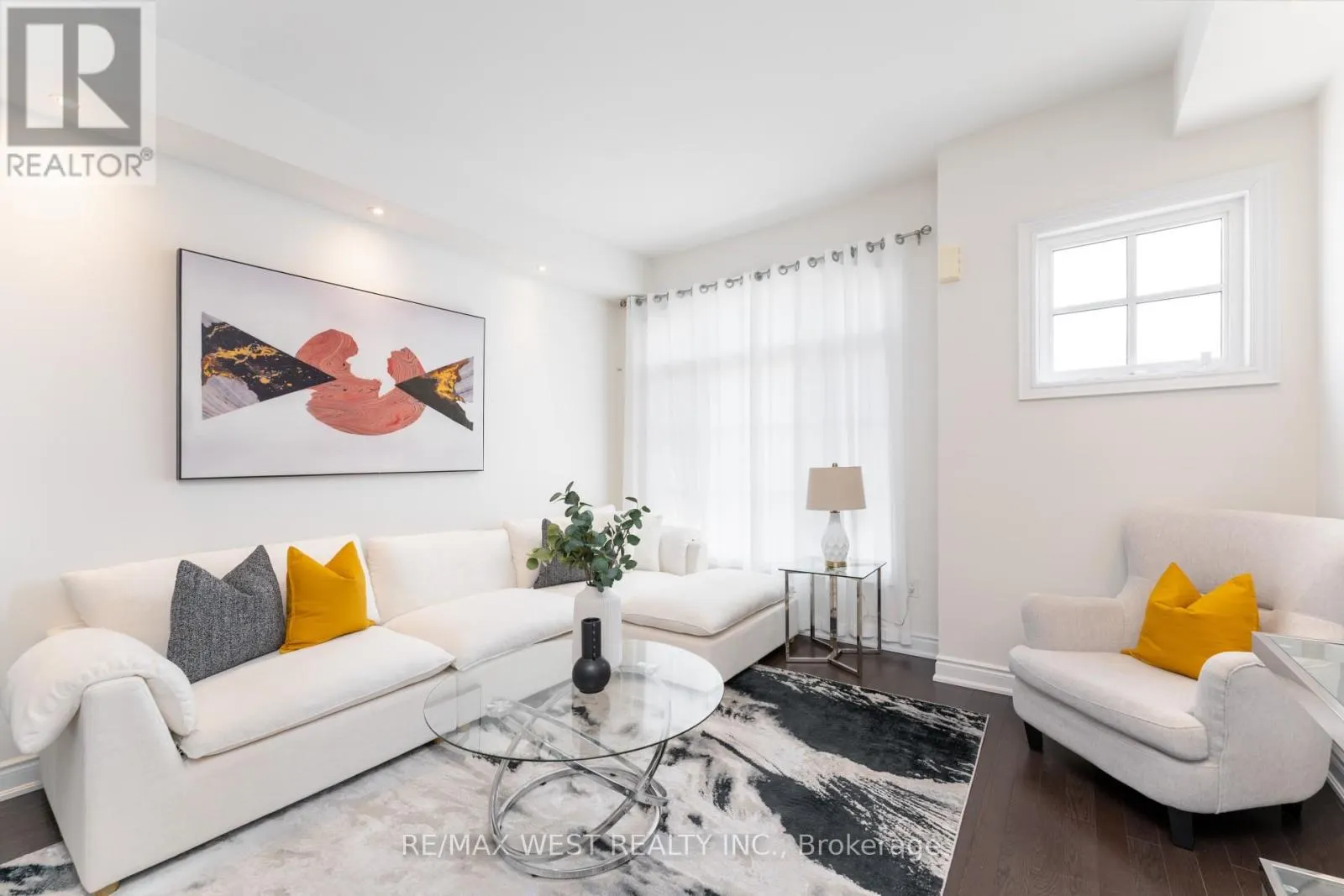 19 - 2172 TRAFALGAR ROAD