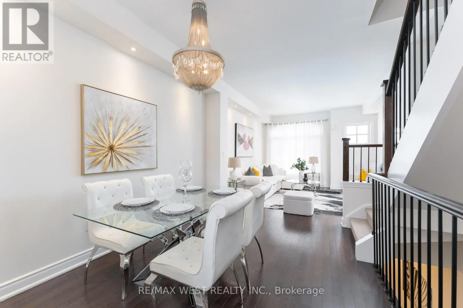 19 - 2172 TRAFALGAR ROAD