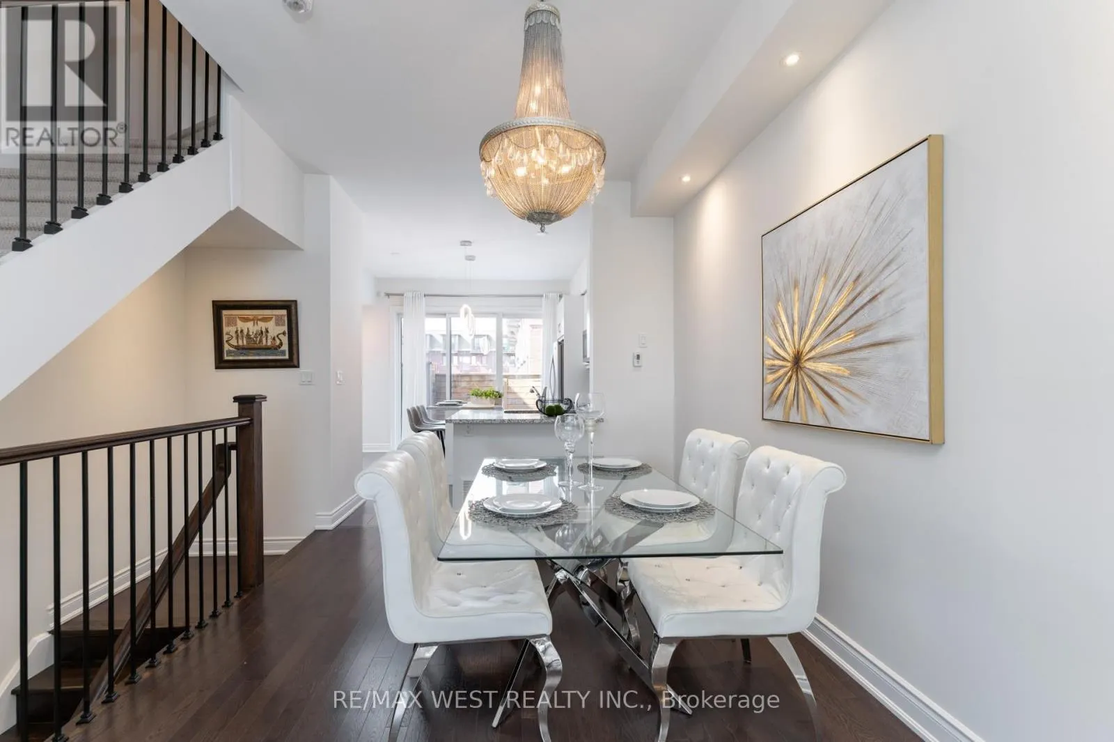 19 - 2172 TRAFALGAR ROAD