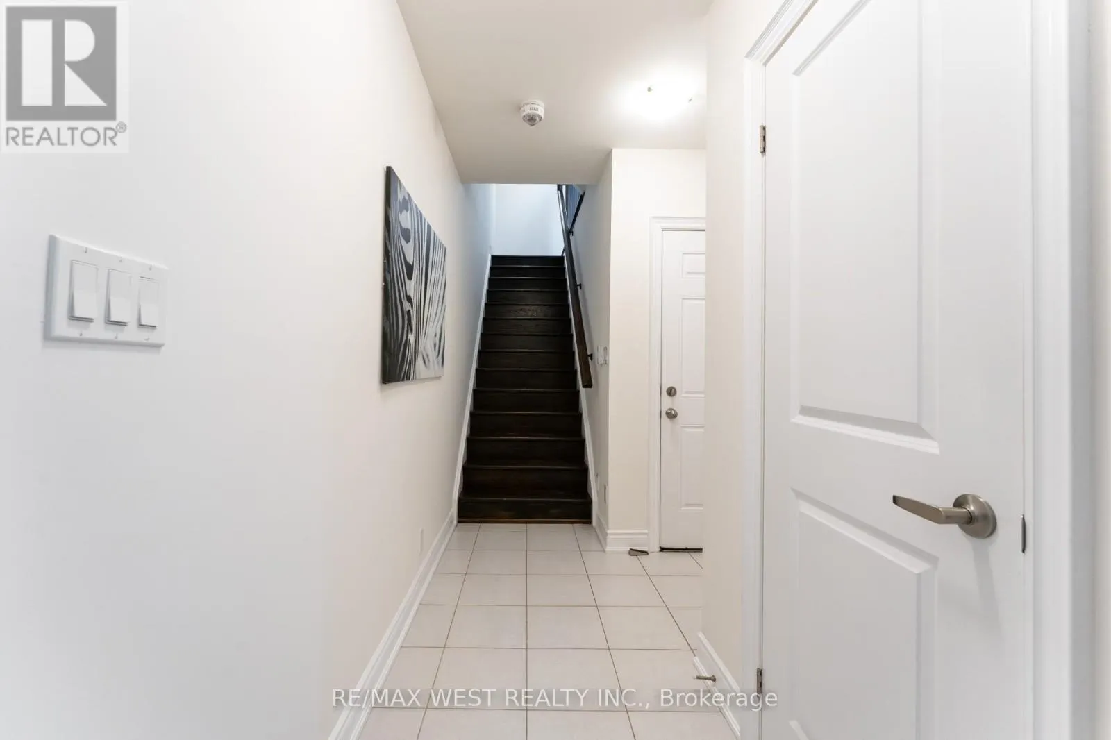 19 - 2172 TRAFALGAR ROAD