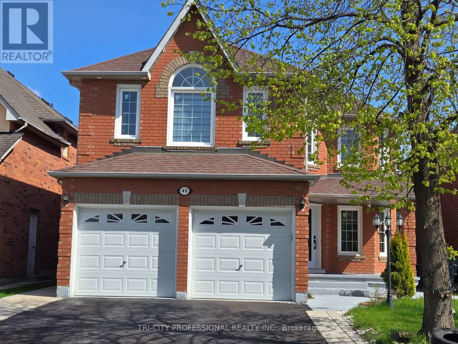 40 BRINKLEY DRIVE