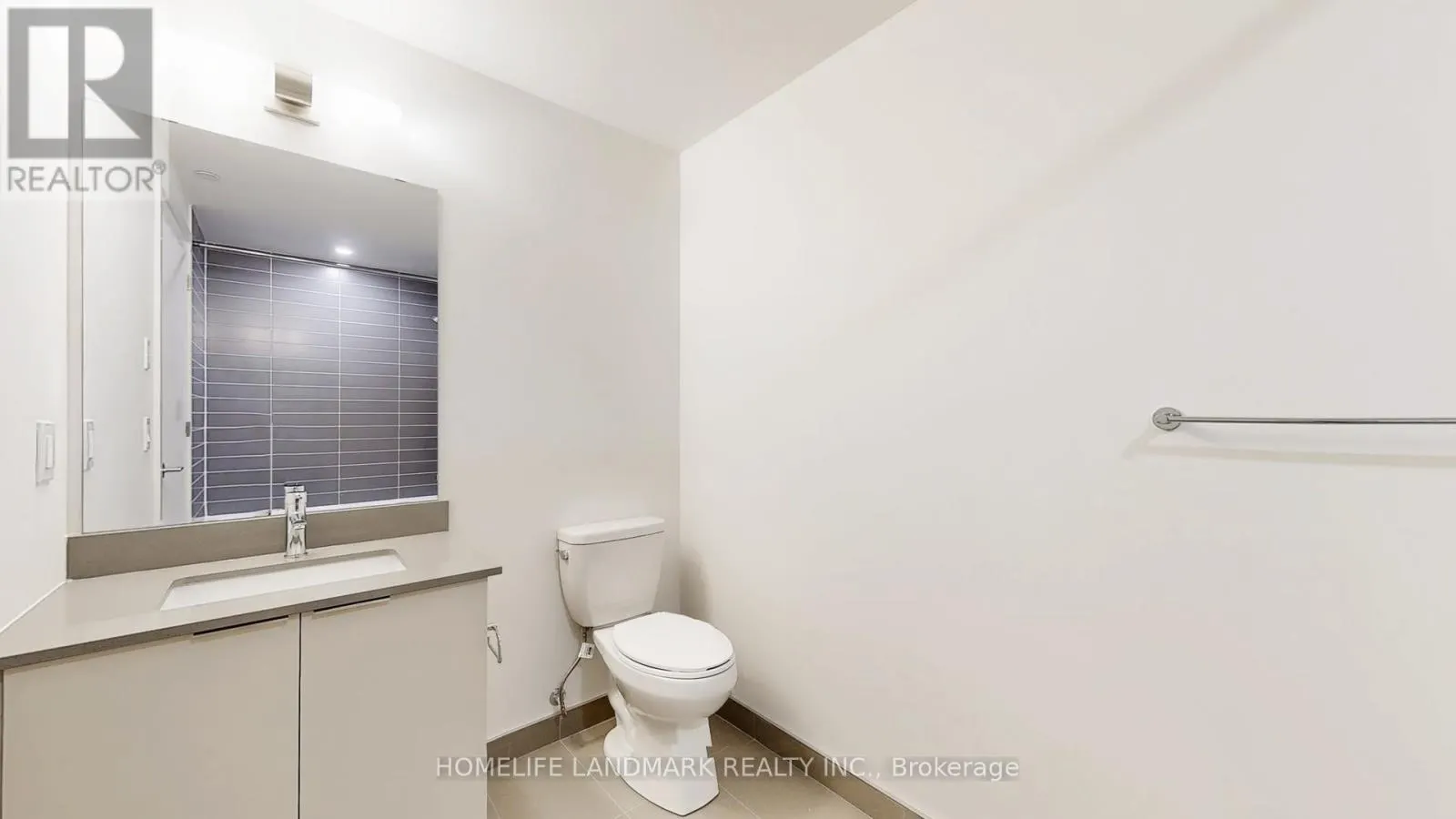 608 - 3079 TRAFALGAR ROAD