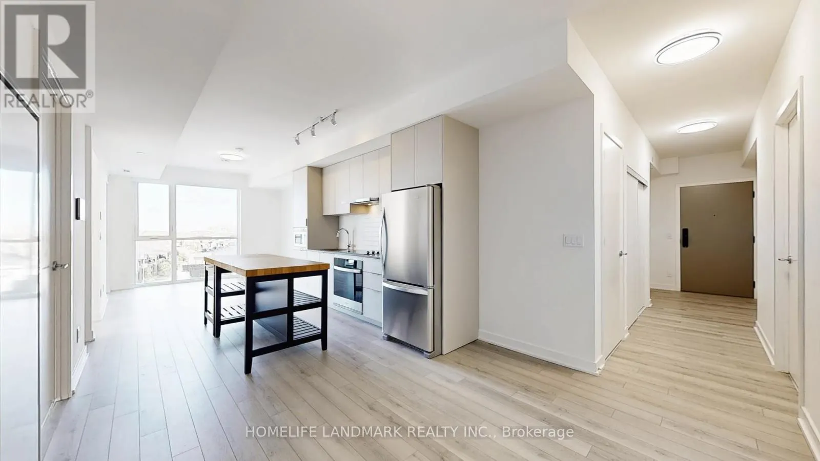 608 - 3079 TRAFALGAR ROAD