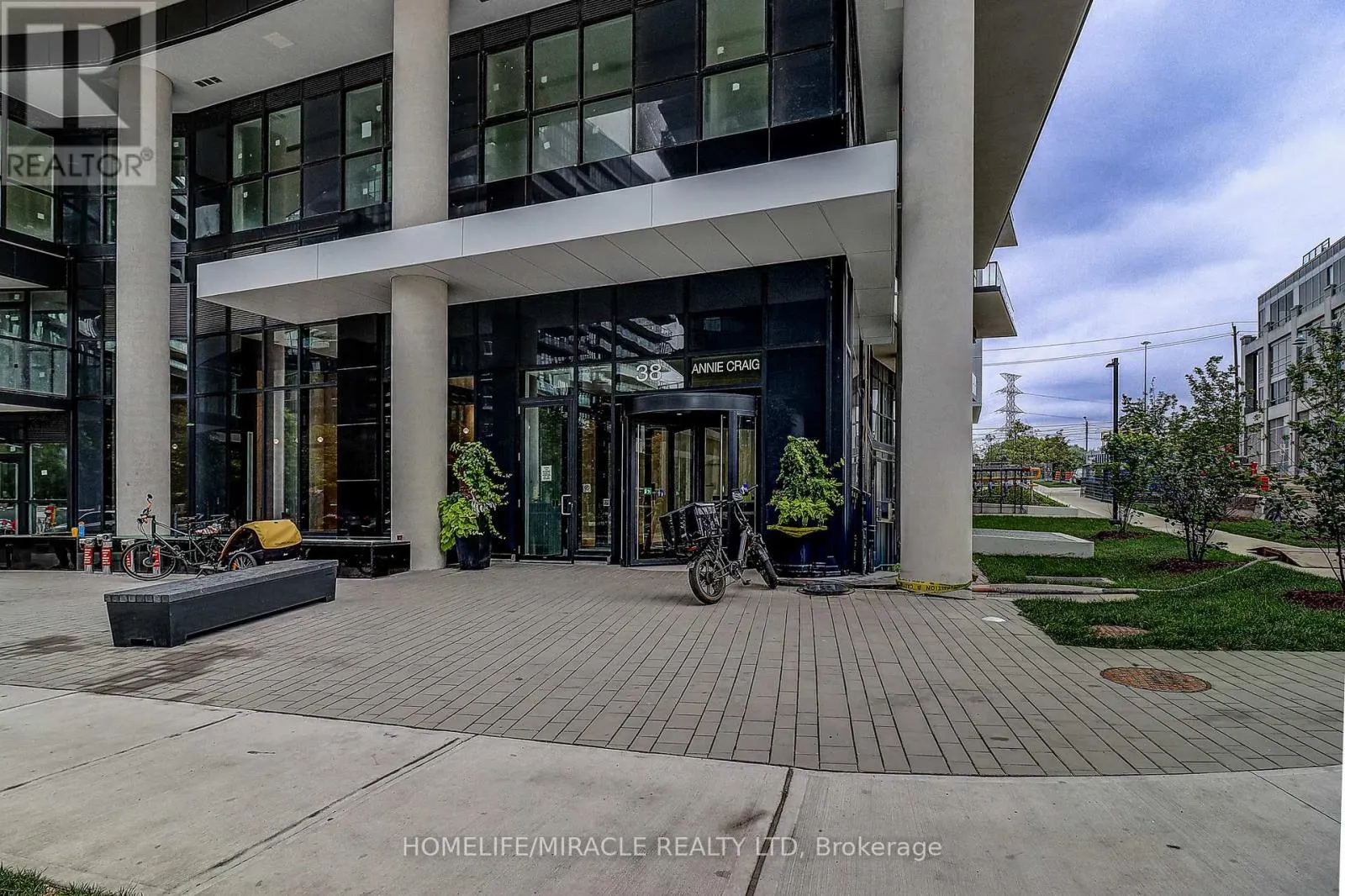 3506 - 38 ANNIE CRAIG DRIVE