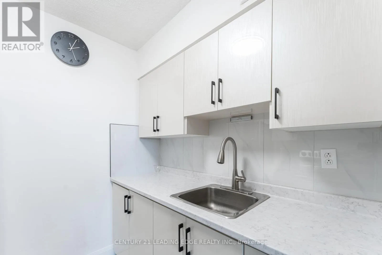 611 - 940 CALEDONIA ROAD