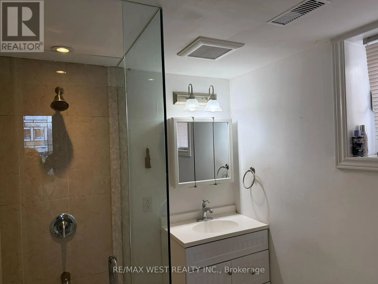 BSMT - 1127 ISLINGTON AVENUE