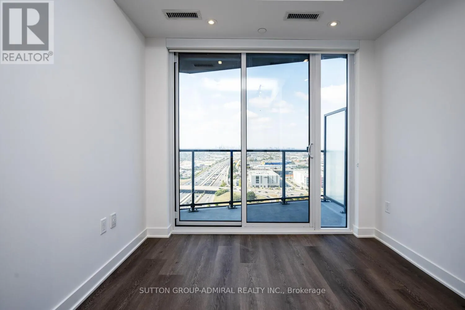 2401 - 36 ZORRA STREET