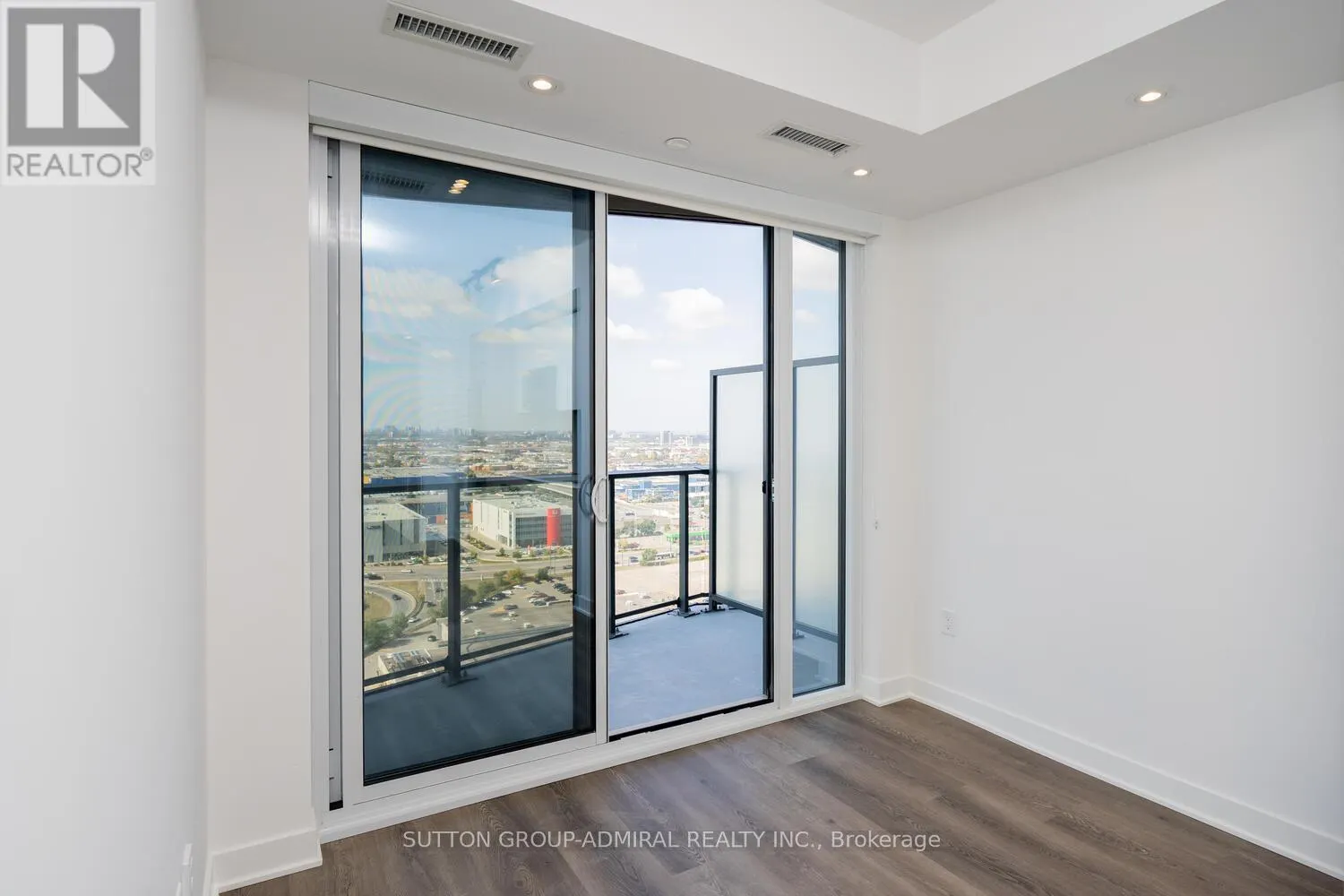 2401 - 36 ZORRA STREET