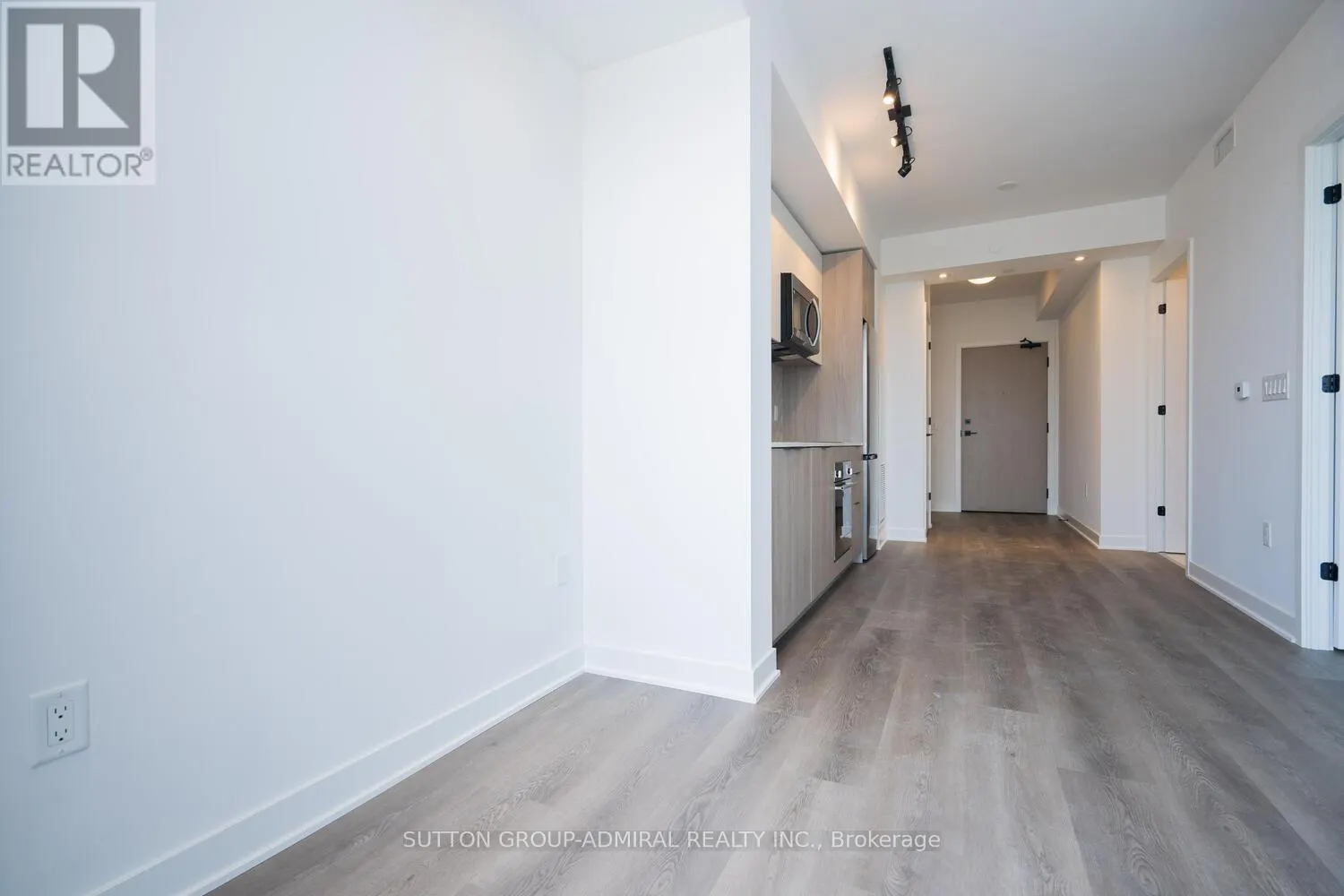 2401 - 36 ZORRA STREET