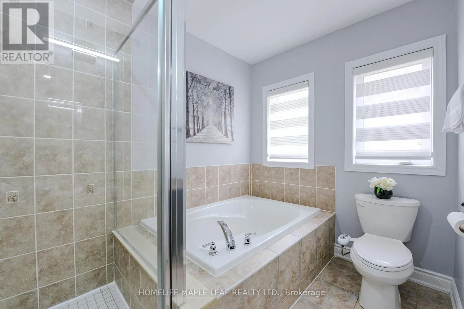 MAIN AND UPPER FLOOR - 15 ORANGEBLOSSOM TRAIL