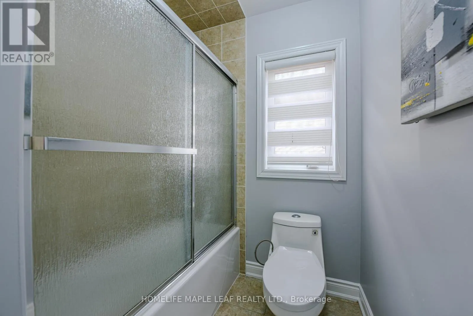 MAIN AND UPPER FLOOR - 15 ORANGEBLOSSOM TRAIL