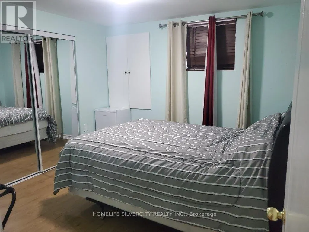 3 - 700 PETER ROBERTSON BOULEVARD