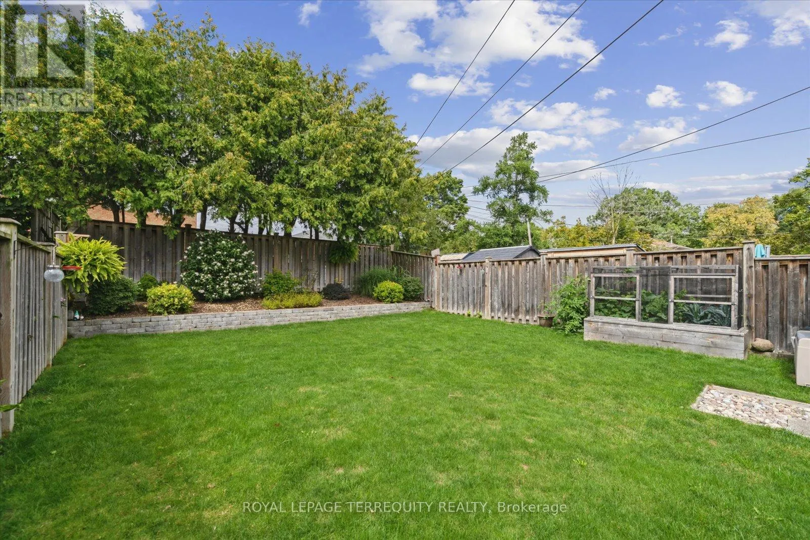 1201 KINGSHOLM DRIVE