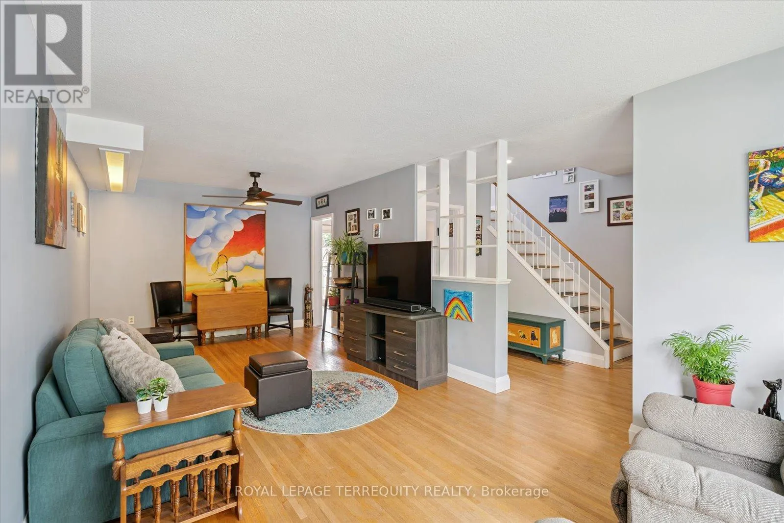 1201 KINGSHOLM DRIVE