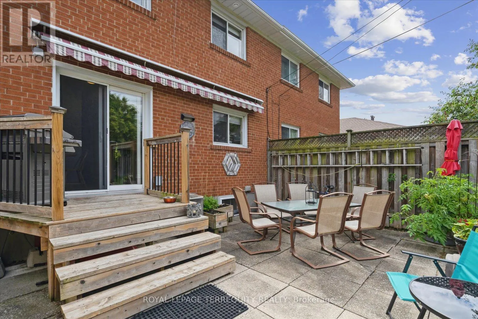 1201 KINGSHOLM DRIVE