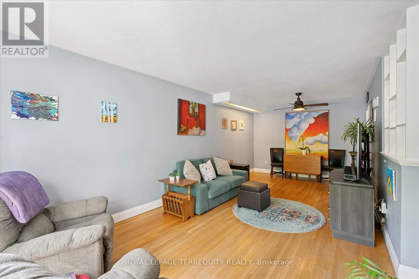 1201 KINGSHOLM DRIVE