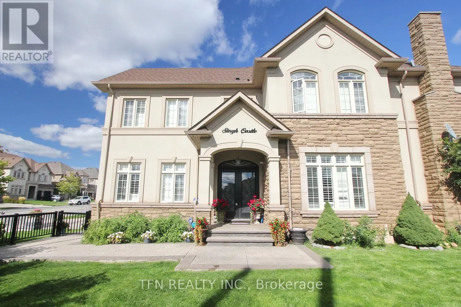 1 BEACON HILL DRIVE
