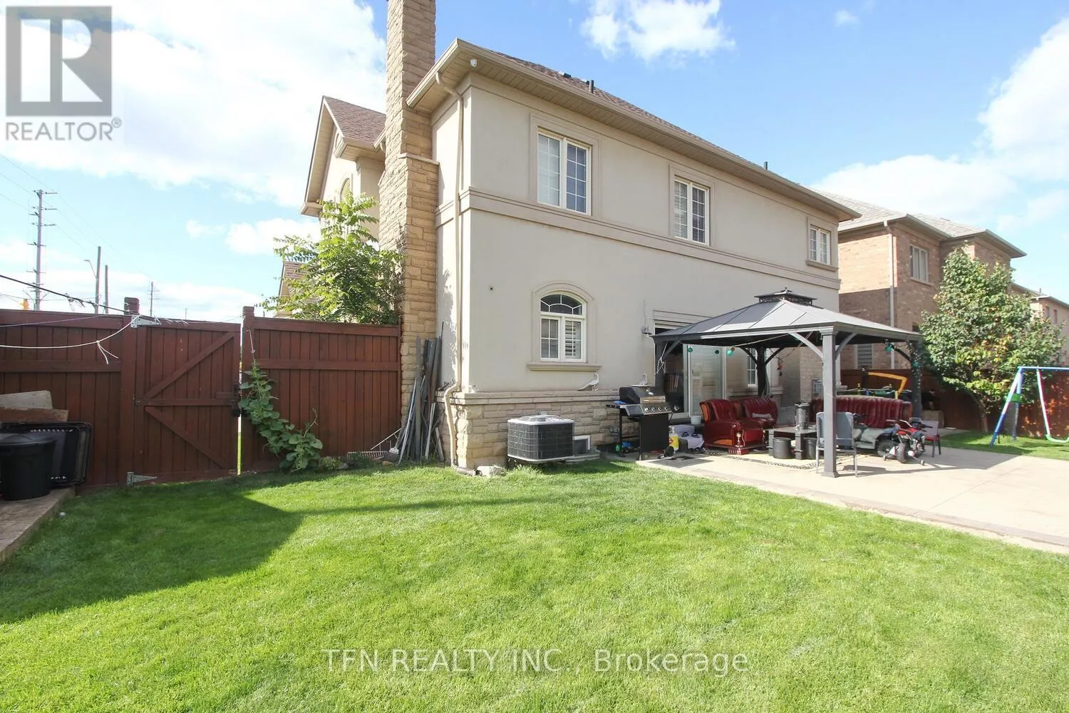 1 BEACON HILL DRIVE